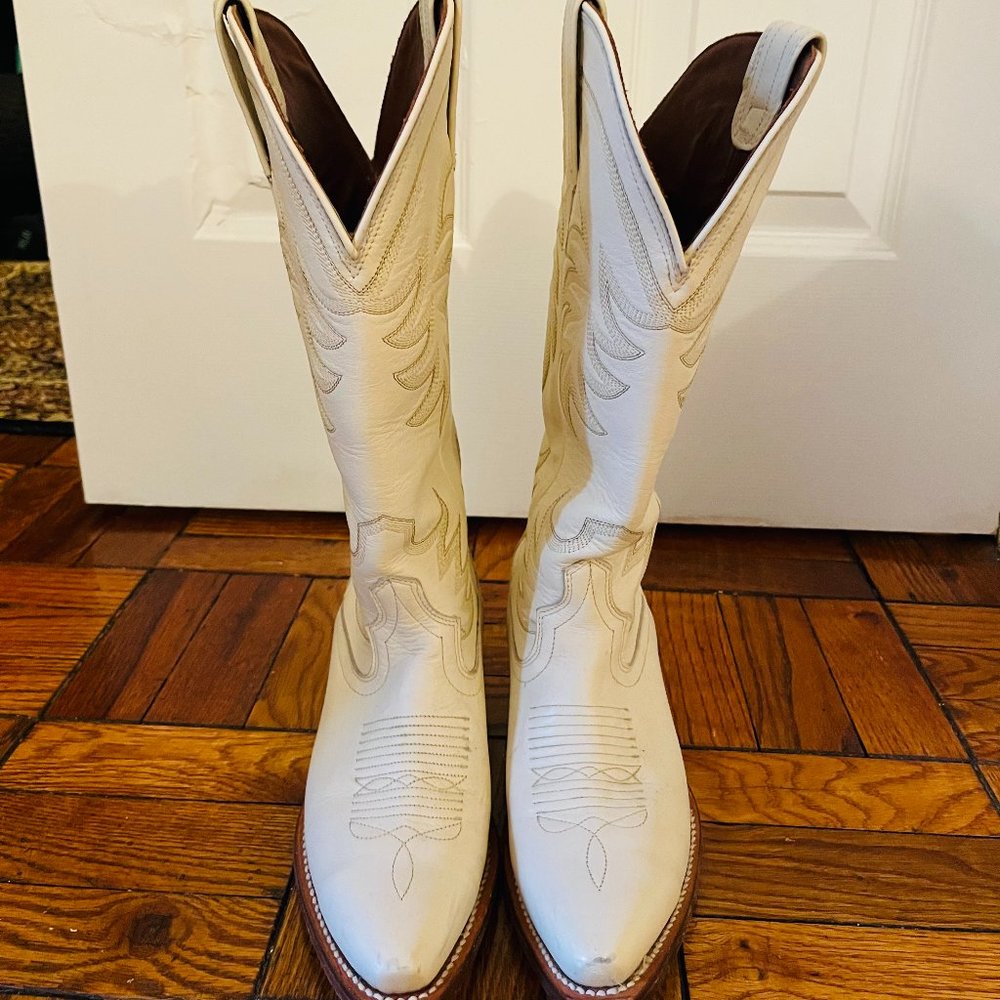 Tecovas - "The ANNIE" Women's white cowboy boots 6.5
